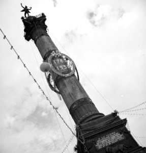 14 juillet 1938, gedenkteken La Colonne de juillet ter nagedachtenis van de Pa, Bestanddeelnr 254-2174