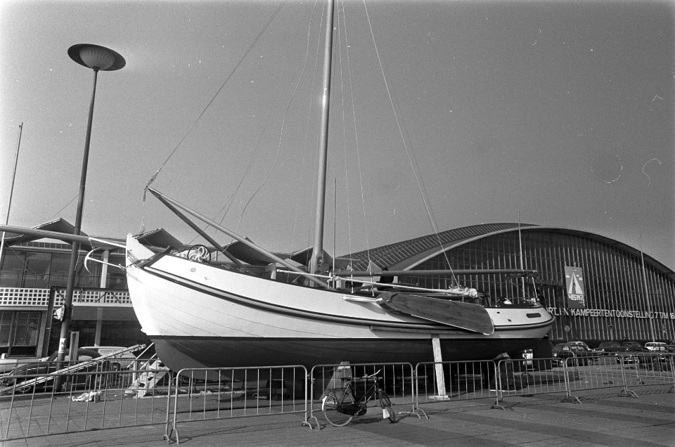 14e Hiswa tentoonstelling in RAI, Amsterdam voorbereidingen schip voor de RAI, Bestanddeelnr 922-1600