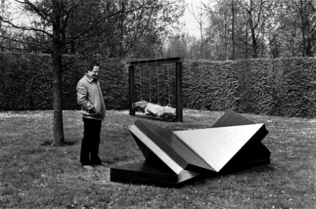 3e beeldententoonstelling in Amsterdamse Amstelpark van 28 april tot 30 augustus, een van de kunstwerken in het park, Bestanddeelnr 931-4512