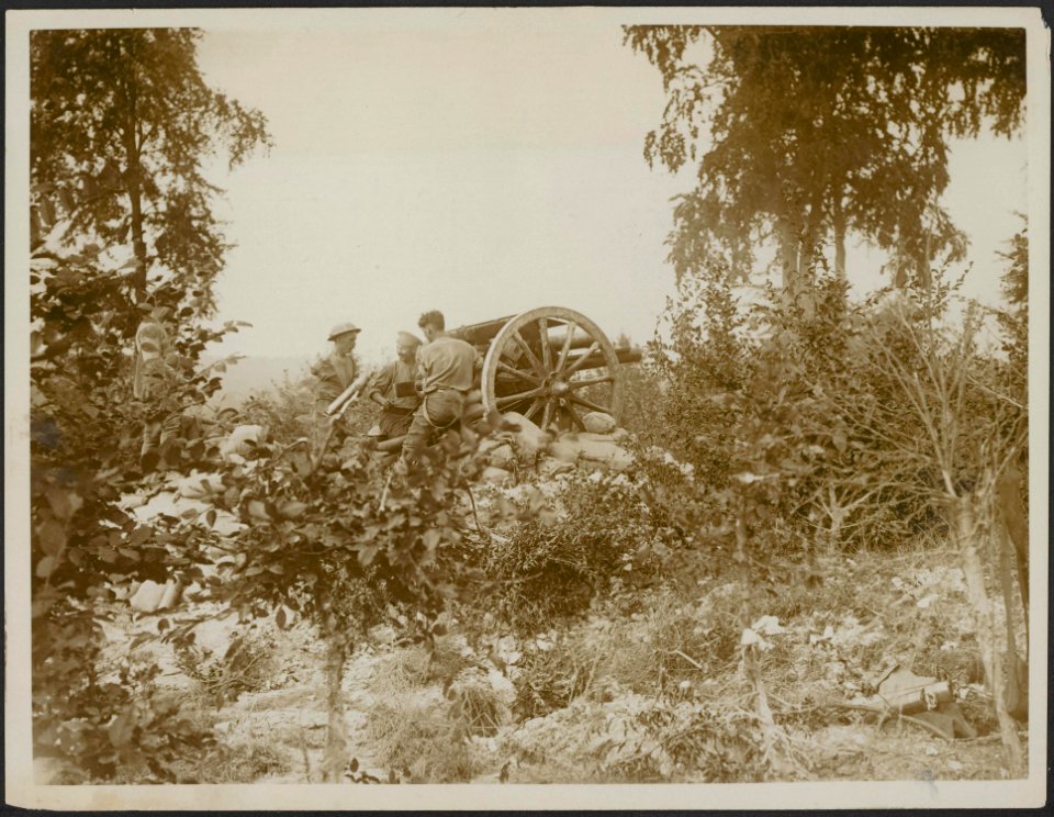 18-pounder at work, Bestanddeelnr 158-1700