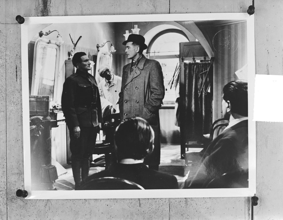 35 Repro's Actueel Film Waarheid kent geen grenzen, Bestanddeelnr 903-6943