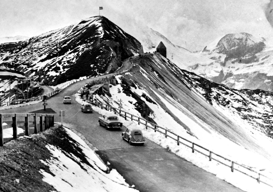 35 Jaar over de Grossglockner de Grossglockner-Hochalpen- strasse, Bestanddeelnr 923-7164 (cropped)
