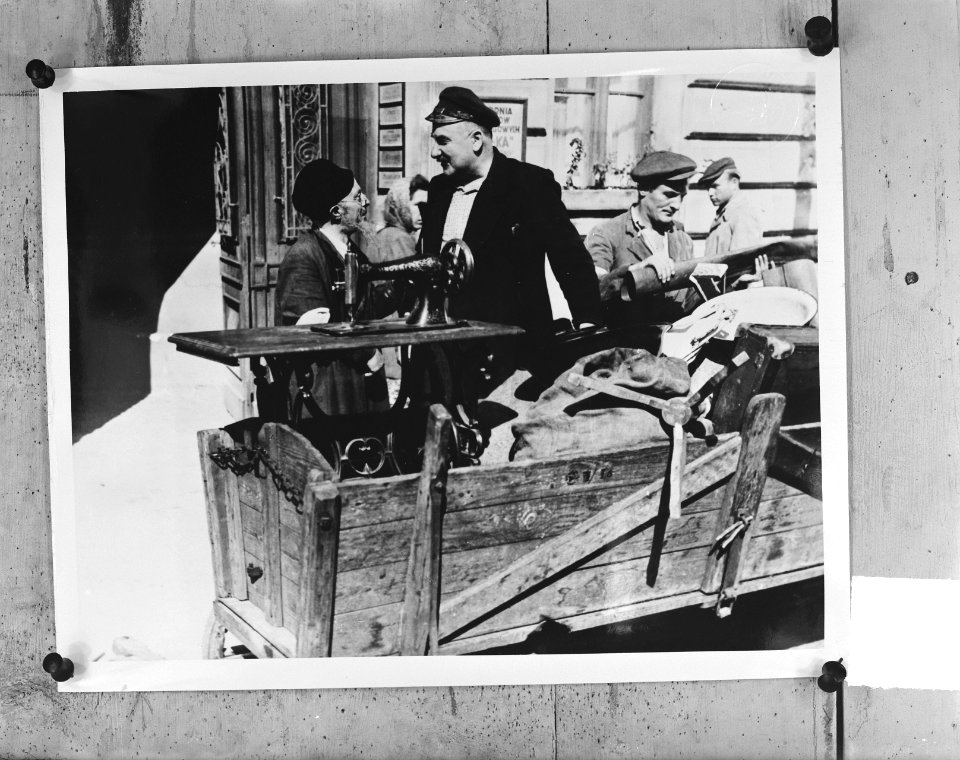 35 Repro's Actueel Film Waarheid kent geen grenzen, Bestanddeelnr 903-6913