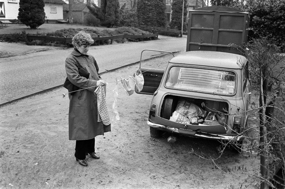 38-Jarige Willy van den Heuvel woont al 3 jaar in Mini Ede, uit protest dat zij , Bestanddeelnr 931-8944