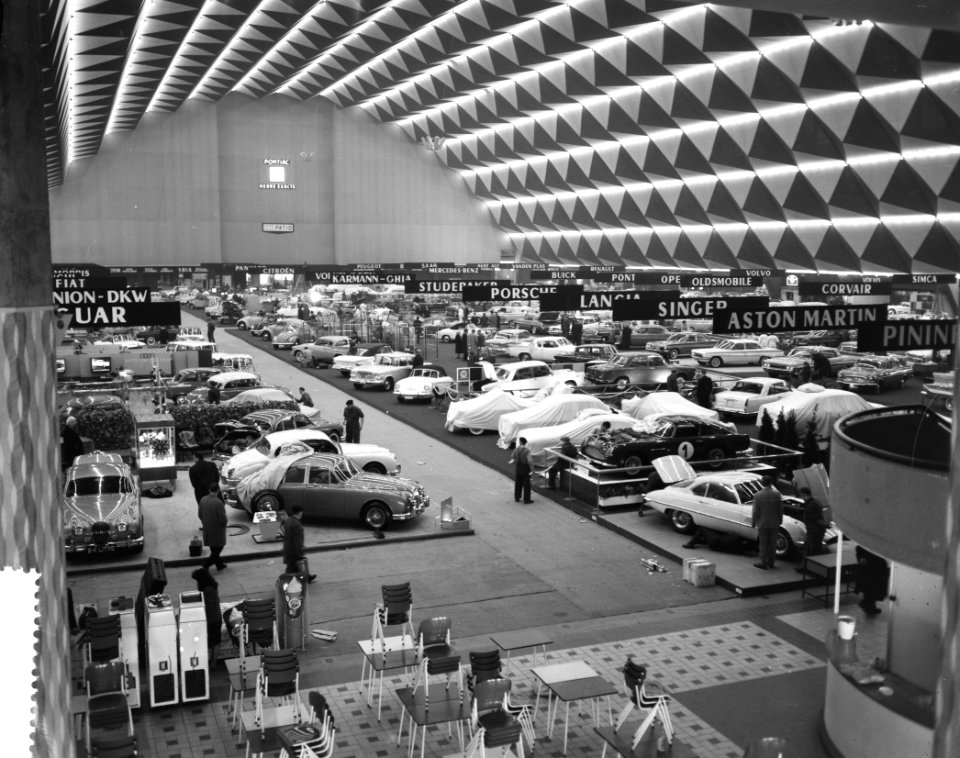 41ste automobieltentoonstelling in Brussel Overzicht van de stands, Bestanddeelnr 911-9846