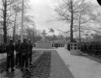 4 mei dodenherdenking , Grebbeberg, Bestanddeelnr 906-4466