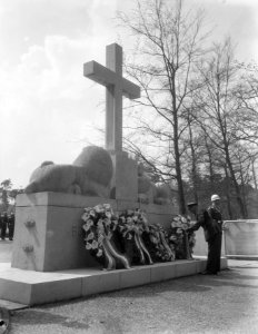 4 mei dodenherdenking , Grebbeberg, Bestanddeelnr 906-4463