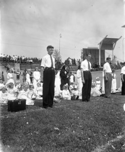 40-jarig Priesterfeest Kardinaal De Jong, Bestanddeelnr 902-9135
