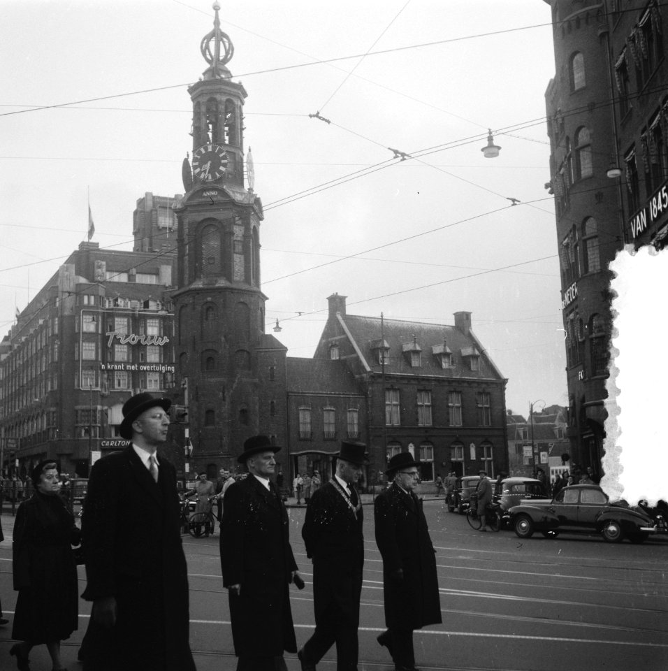 4 mei dodenherdenking , stille tocht naar Dam, Bestanddeelnr 906-4469