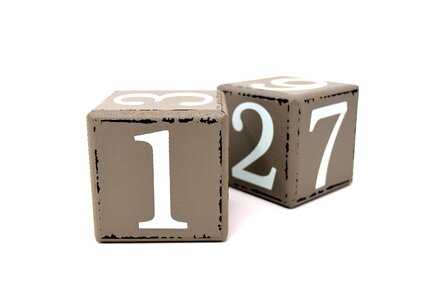 Wood calendar numbers