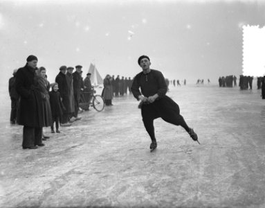 4- km schaatsrit Monnickendam Volendam Marken , winnaar Van t Oever, Bestanddeelnr 906-3049