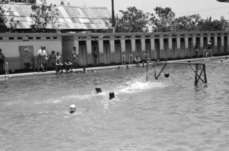 4-daags M.L. Paas Sport Tournooi in Batavia. waterpolo, Bestanddeelnr 1607-3-4