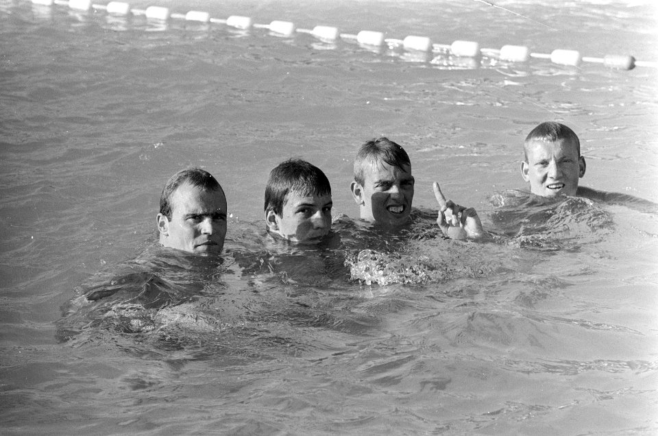 4 x 100 meter vrije slag heren, Bestanddeelnr 921-5631