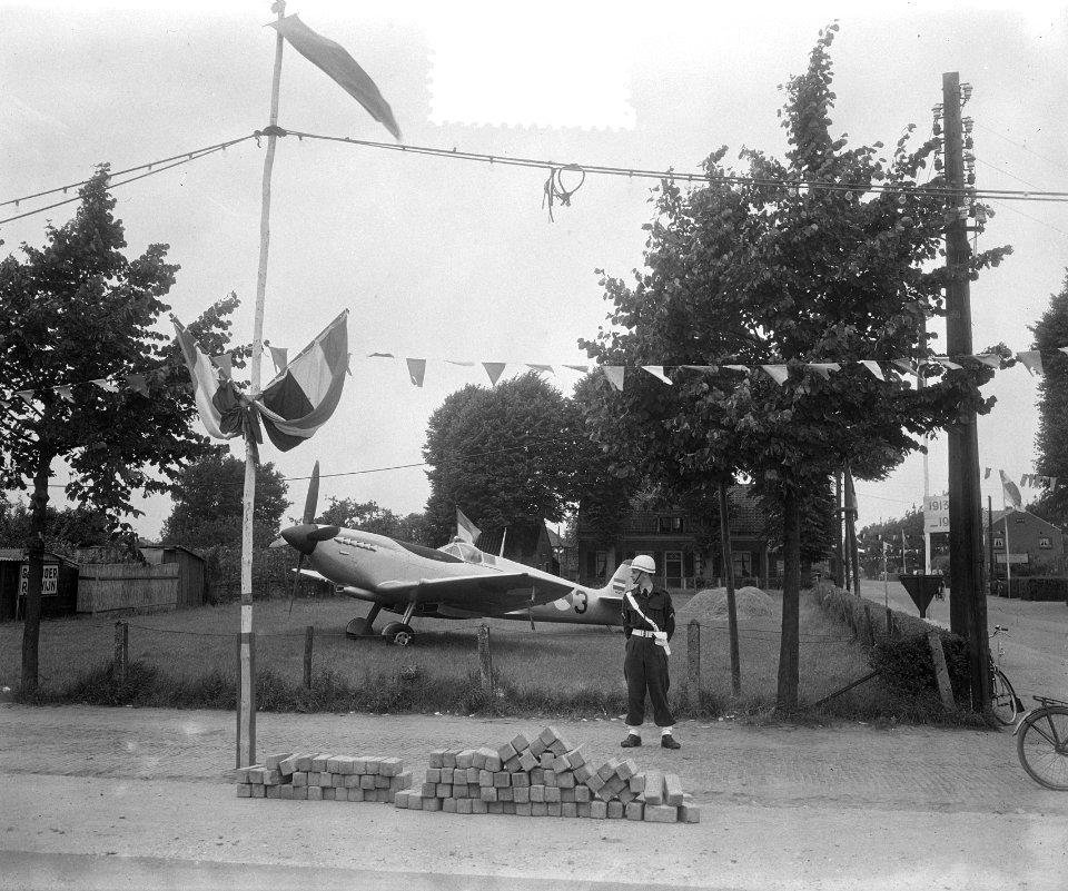 40 jarig bestaan Luchtmacht Soesterberg in feesttooi, Bestanddeelnr 905-8212