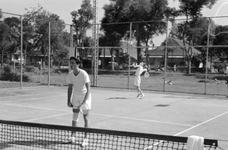 4-daags M.L. Paas Sport Tournooi in Batavia. tennis, Bestanddeelnr 1607-1-2