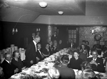 25-jarig jubileum Rijks Hogere Burgerschool (RHBS) te Velsen, Bestanddeelnr 901-9147