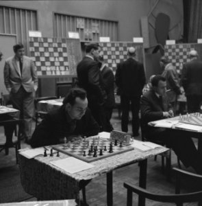 26e Hoogovenschaaktoernooi, 13e ronde, Bestanddeelnr 915-9812