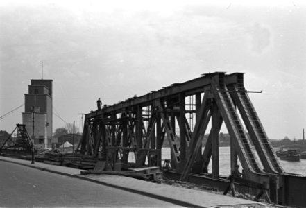 2e Spoorbrug. Eefde, Bestanddeelnr 902-7040