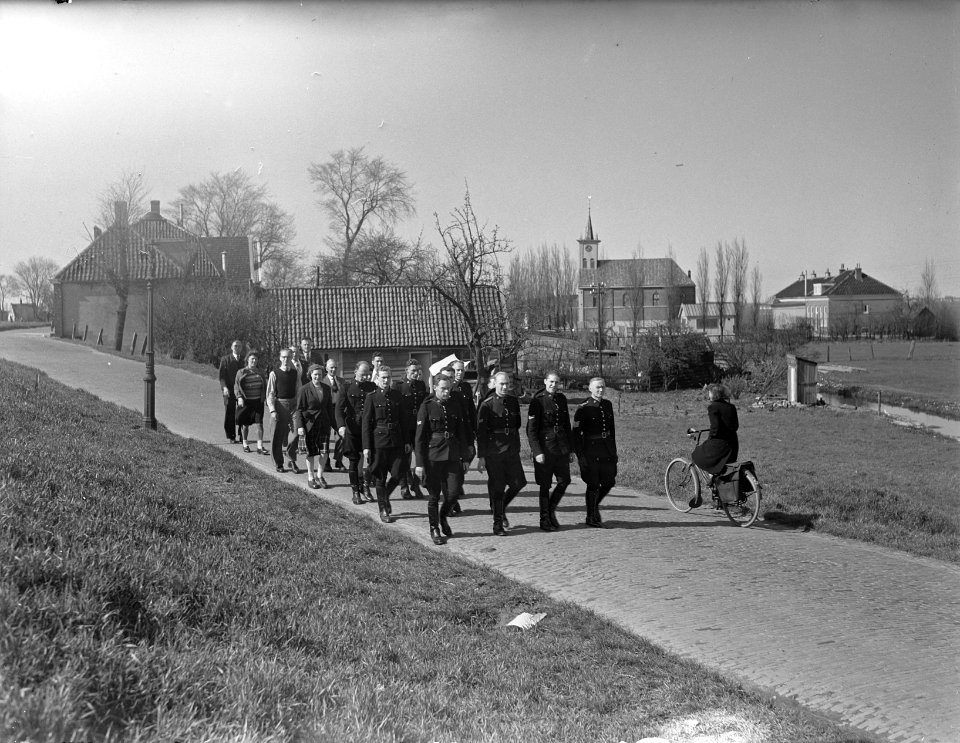 3-dorpen-wandeltocht Amsterdamse politie, Bestanddeelnr 902-6784