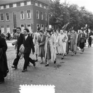 64 ste Lustrum Universiteit Amsterdam tocht door stad, Bestanddeelnr 905-1386