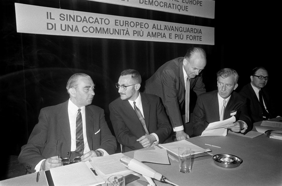 6e Algemene Vergadering van het Europese vakbewegingssector in het Nederlands Co, Bestanddeelnr 922-3291