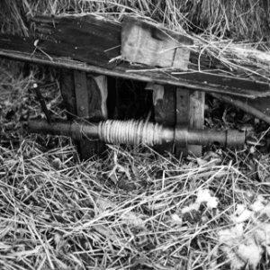 6x6 Hooiberglier 2.5 duims buis, waarin aan het ene uiteinde gaten zijn geboord, Bestanddeelnr 256-0907