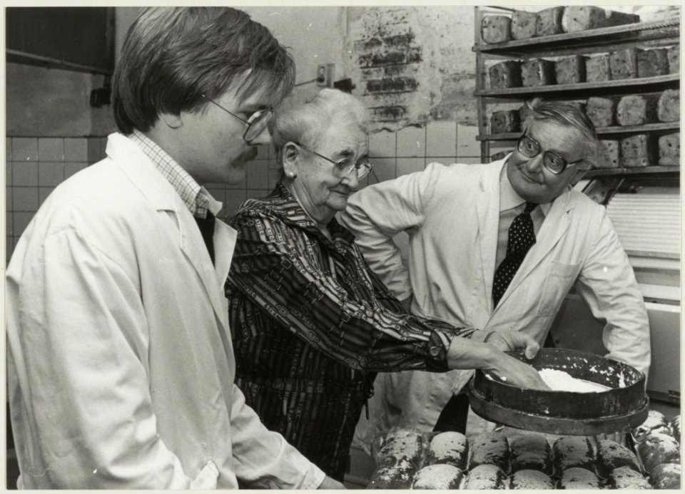 60-jarig Jublieum van bakkerij van der Vooren, NL-HlmNHA 54010011