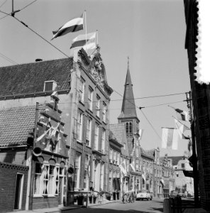 600 jaar Monnickendam, versiering in dorp, o.a. speeltoren, Bestanddeelnr 907-2480