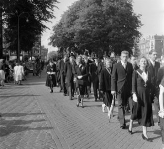 64 ste Lustrum Universiteit Amsterdam tocht door stad, Bestanddeelnr 905-1379