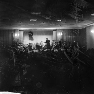 75-jarig bestaan KNZB in Krasnapolsky Het concert door Amsterdams Jeugdorkest, Bestanddeelnr 915-5037 photo
