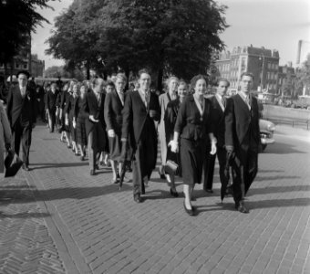 64 ste Lustrum Universiteit Amsterdam tocht door stad, Bestanddeelnr 905-1378