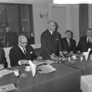 75 jaar KNVB persconferentie in Den Haag , overzicht persconferentie, Bestanddeelnr 917-1522