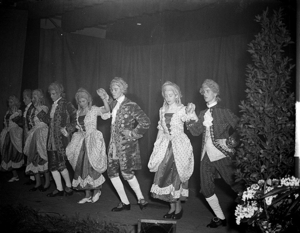 70 Jaar bestaan Lyceum Doetinchem. Toneel, Bestanddeelnr 903-2350