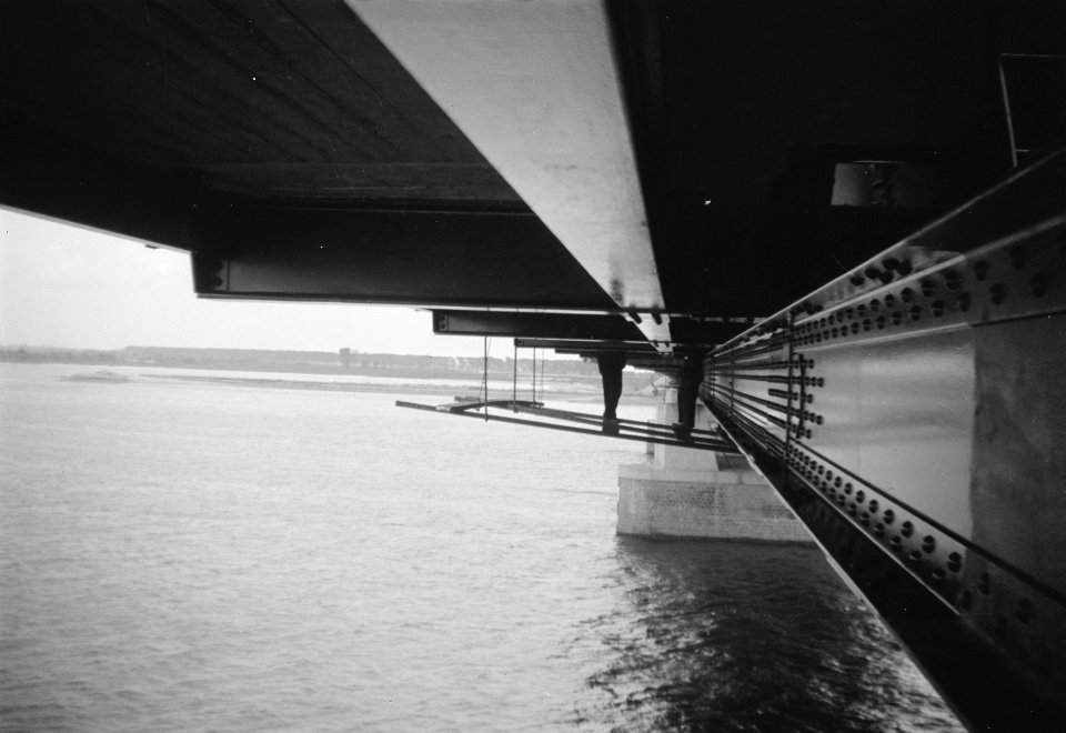 6x9 Schilderwerk bij de Moerdijkbrug, Bestanddeelnr 256-0502