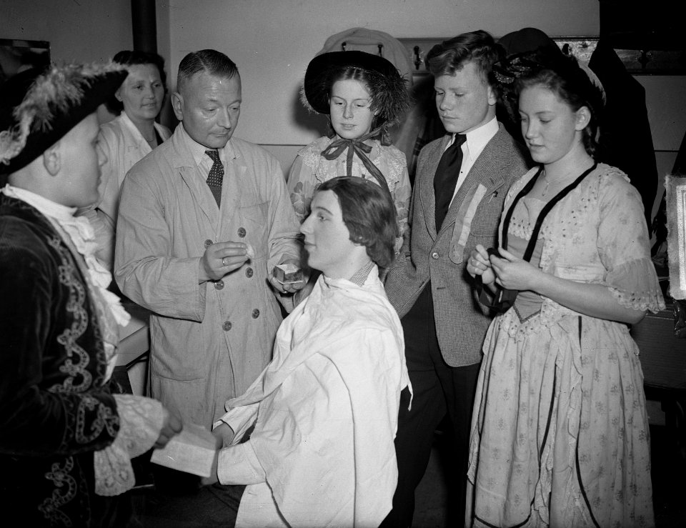 70 Jaar bestaan Lyceum Doetinchem. Toneel, Bestanddeelnr 903-2349
