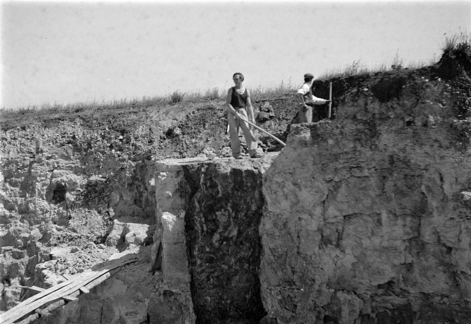 6x9 Werkzaamheden bij groeve, Bestanddeelnr 256-0681