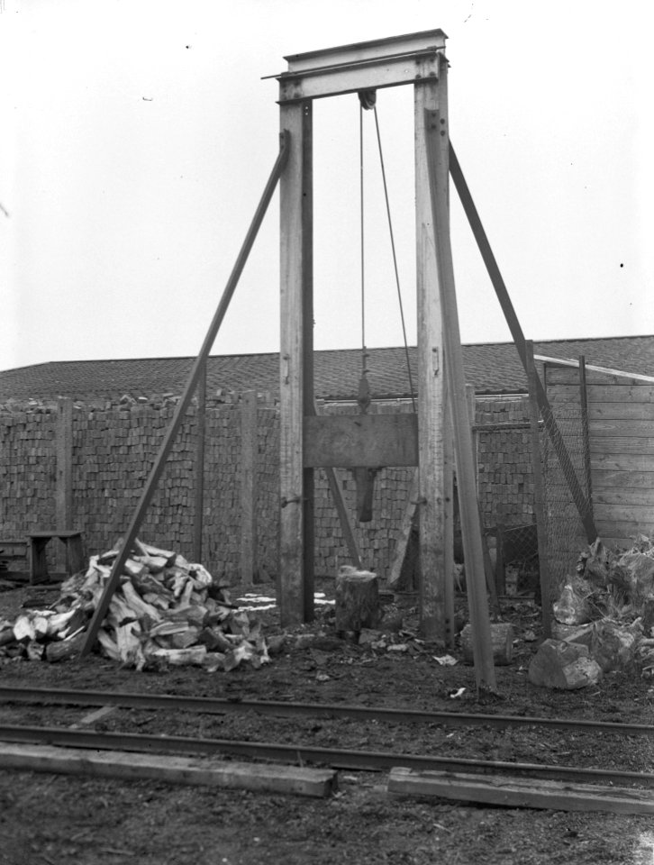 6x9 Valbijl voor het kloven van stobben, Bestanddeelnr 256-0113