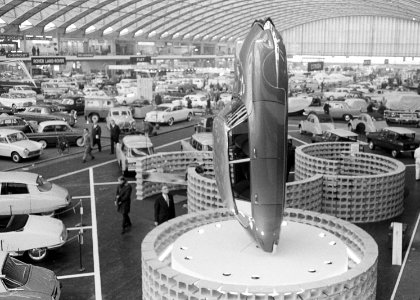 46e Personen automobieltentoonstelling in RAI, overzicht van de grote Europahal, Bestanddeelnr 914-7914 (cropped)