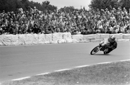 50cc klasse Henk van Kessel in actie, Bestanddeelnr 927-2907