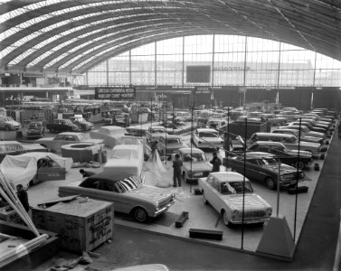 46e RAI Auto- en Caravantentoonstelling , overzicht van de personenautos, Bestanddeelnr 914-7891 photo