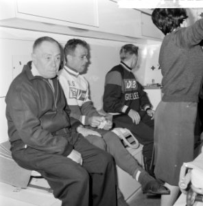 51ste Tour de France 1964, een gewonde en huilende Cees Haast, Bestanddeelnr 916-5745