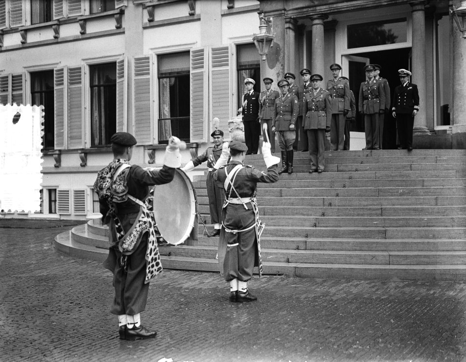 44ste verjaardag Zijne Koninklijke Hoogheid Prins Bernhard ochtendconcert door t, Bestanddeelnr 907-2076
