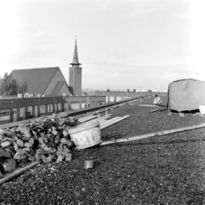 6.1x6.2 Hijsinrichting op bouwwerk (ton als tegengewicht), Bestanddeelnr 256-0992