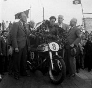 500cc klasse. Huldiging Geoff Duke, Bestanddeelnr 904-6720