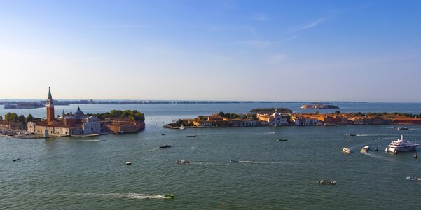 Channel old houses monument photo