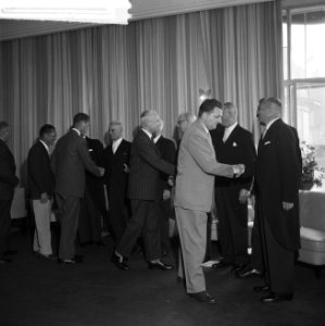 50-jarig bestaan van de Korenbeurs. Tijdens de receptie, Bestanddeelnr 912-6681