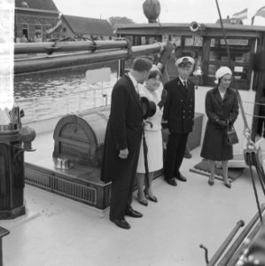 50 jaar Prins Hendrikschool , Prinses Margriet in de klas, Bestanddeelnr 917-8789