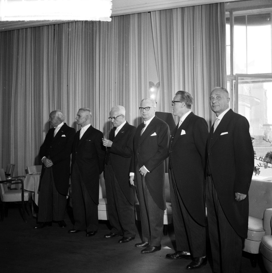 50-jarig bestaan van de Korenbeurs. Tijdens de receptie, Bestanddeelnr 912-6682