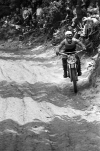 500cc In actie tijdens de cross, Bestanddeelnr 924-5722