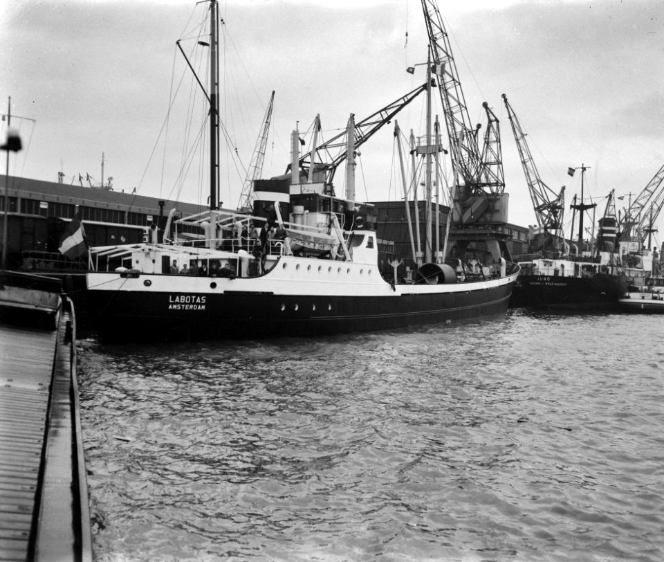22000ste schip in 1958 in Rotterdam, Bestanddeelnr 910-0582